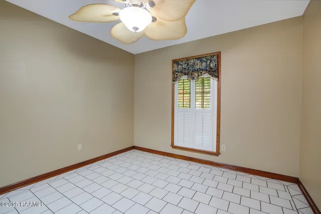 $365,000 | 107 West Bayou Shore Street, Lafayette, LA 70508