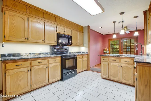 $365,000 | 107 West Bayou Shore Street, Lafayette, LA 70508