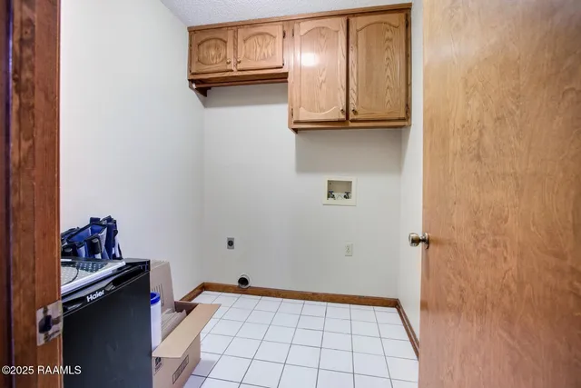 $365,000 | 107 West Bayou Shore Street, Lafayette, LA 70508