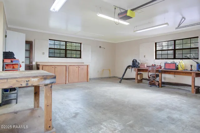 $365,000 | 107 West Bayou Shore Street, Lafayette, LA 70508