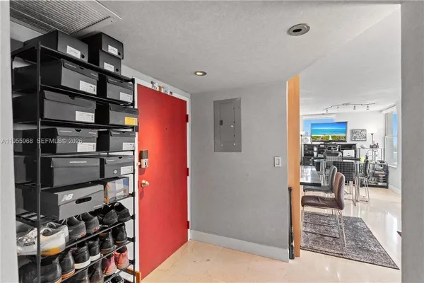 $329,999 | 1351 Northeast Miami Gardens Drive, Unit PH15E, Miami, FL 33179