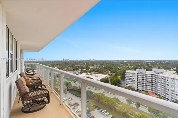 $329,999 | 1351 Northeast Miami Gardens Drive, Unit PH15E, Miami, FL 33179