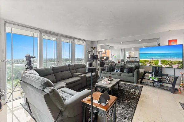 $329,999 | 1351 Northeast Miami Gardens Drive, Unit PH15E, Miami, FL 33179