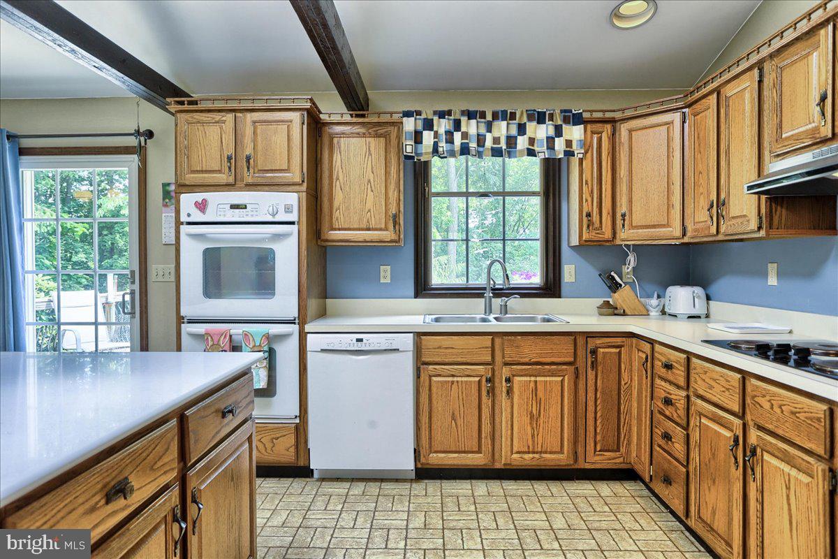 2122 Walnut Bottom Road Carlisle, PA 17015 - Photo 8 of 48 Gallery Image 8