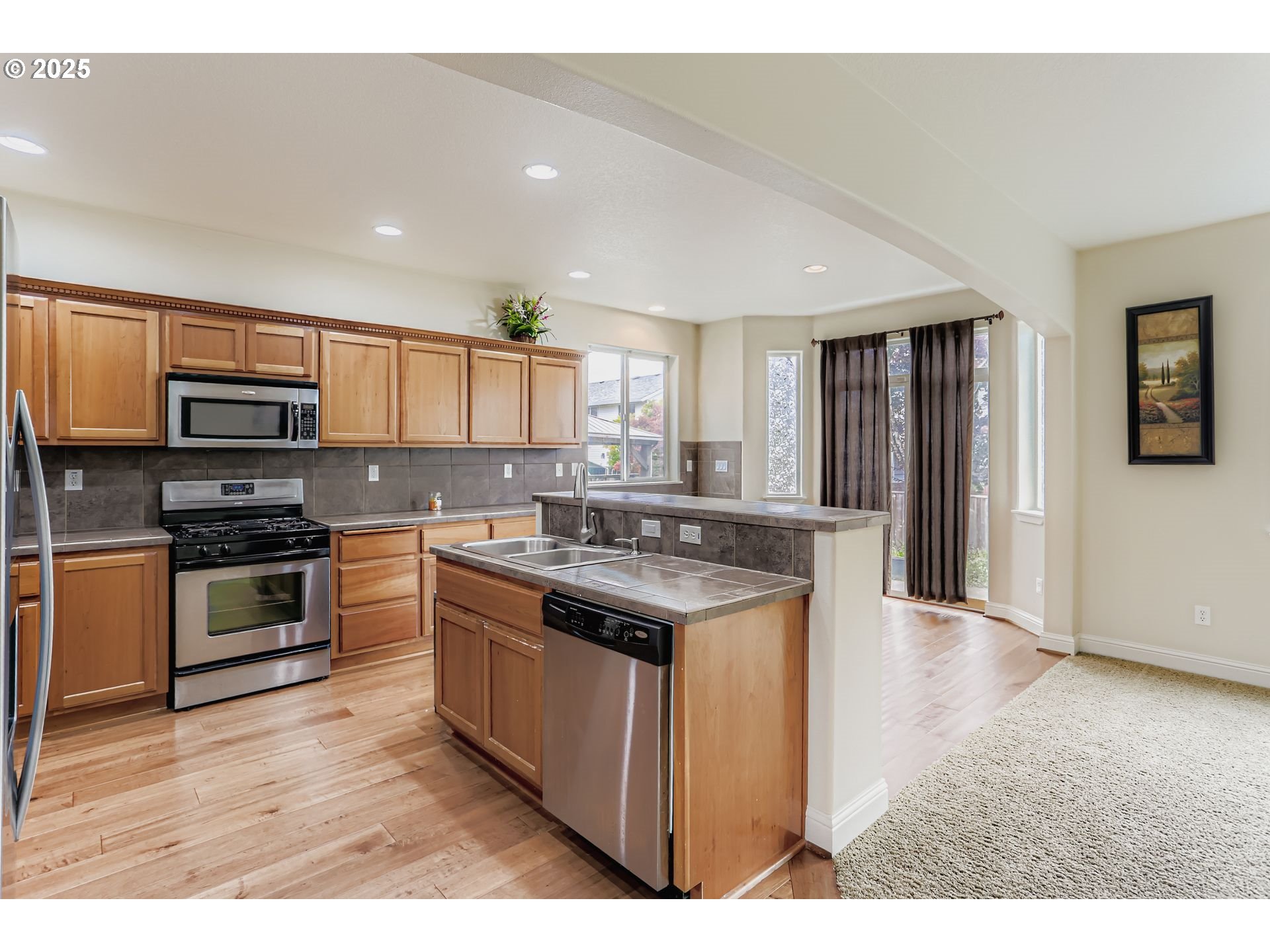 21533 Southwest Susan Lane Beaverton, OR 97003 - Photo 15 of 46