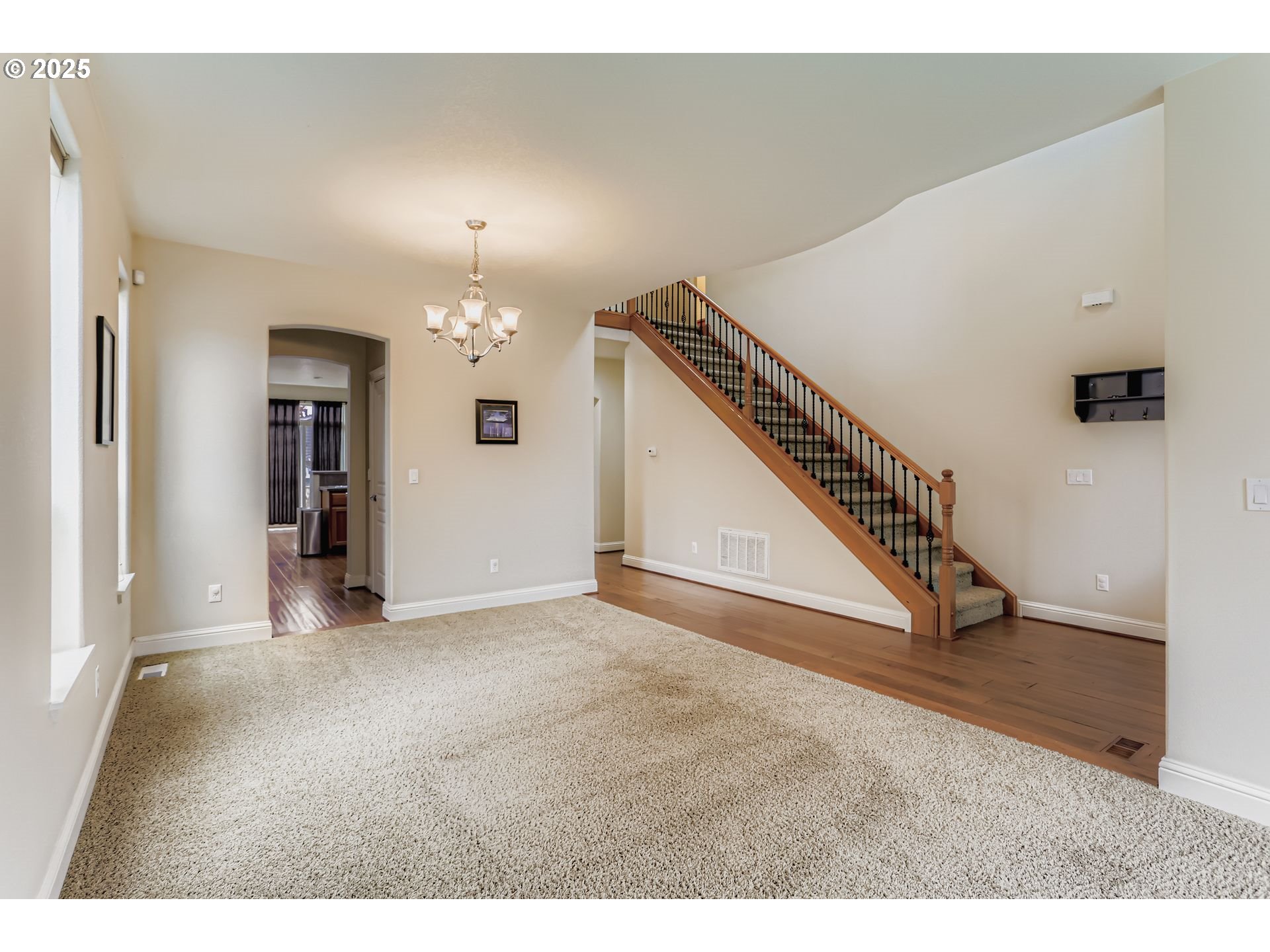 21533 Southwest Susan Lane Beaverton, OR 97003 - Photo 9 of 46