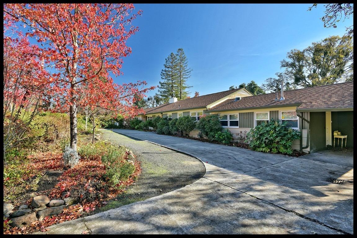 2012 Hillcrest Road Medford, OR 97504 - Photo 12 of 33 Additional Photo