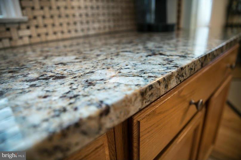 2807 East Joppa Road Baltimore, MD 21234 - Photo 4 of 29 Kitchen