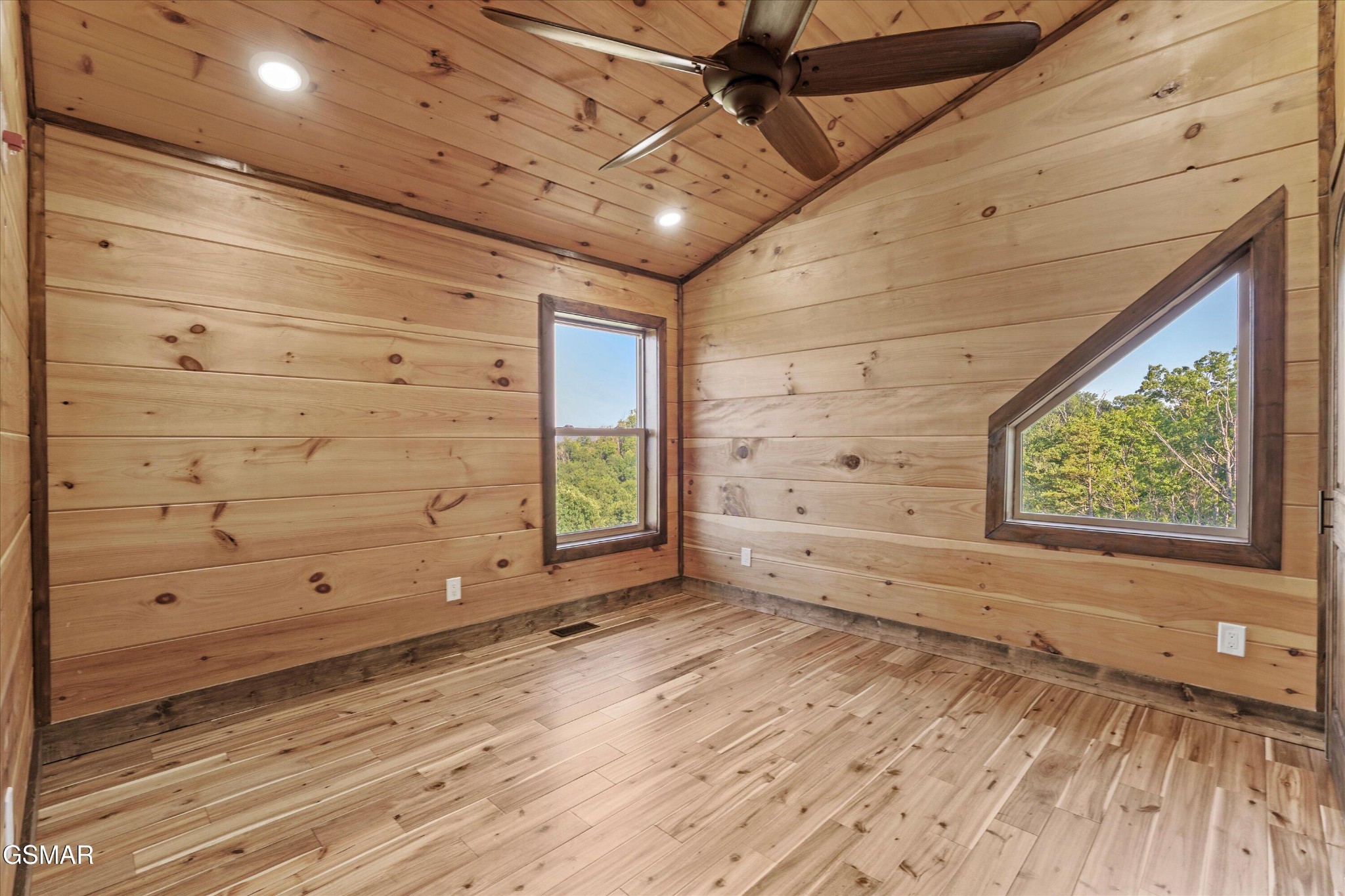 2015 Spurling Road Sevierville, TN 37862 - Photo 37 of 46 Gallery Image 37