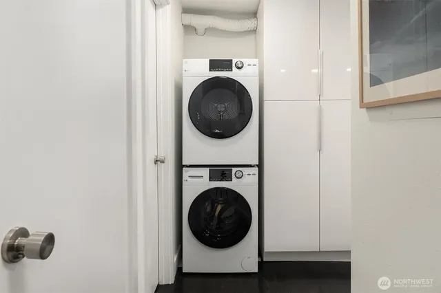 $599,000 | 202 West Olympic Place, Unit 405, Seattle, WA 98119