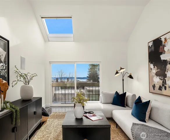 $599,000 | 202 West Olympic Place, Unit 405, Seattle, WA 98119