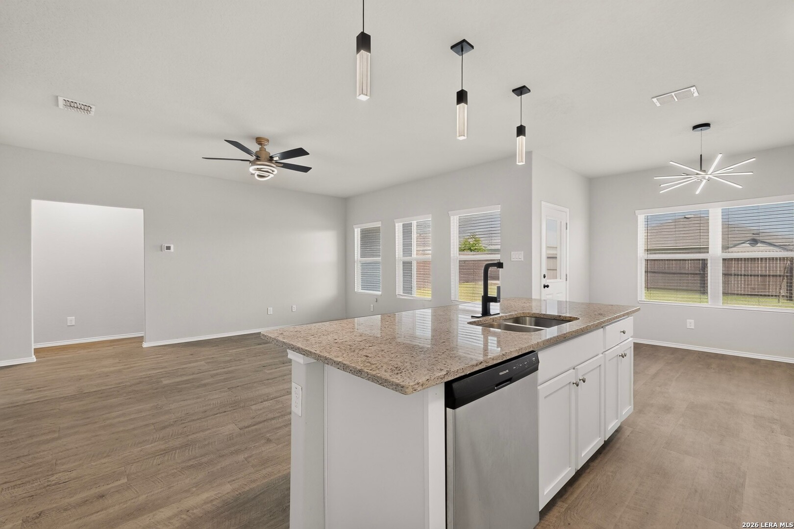 3300 Ridge Place Seguin, TX 78155 - Photo 16 of 40