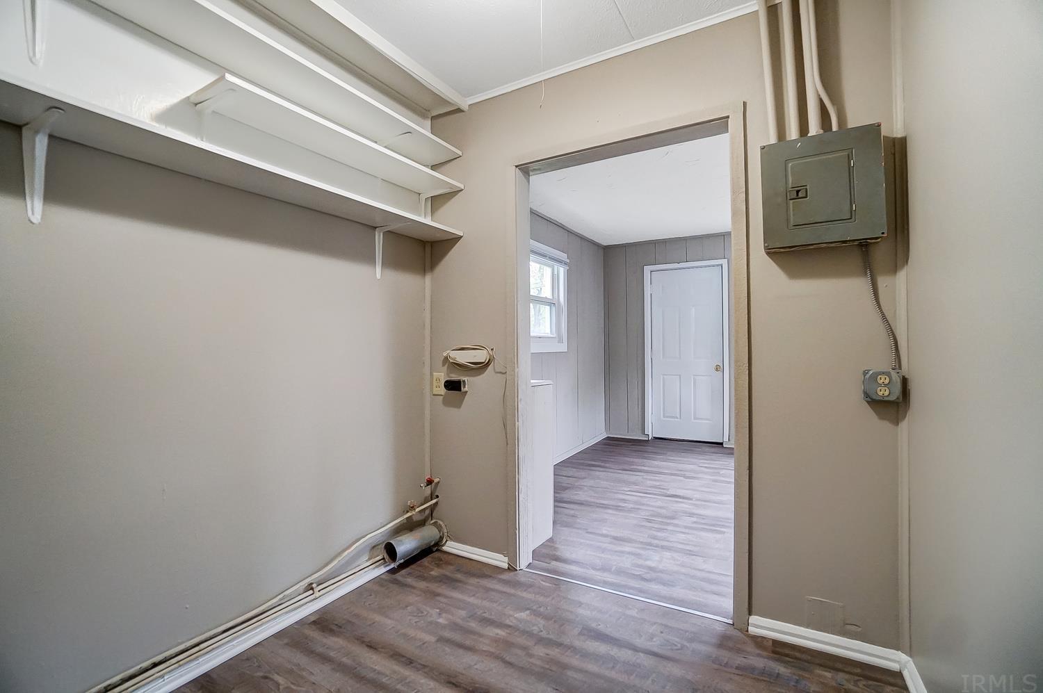 6016 Southcrest Road Fort Wayne, IN 46816 - Photo 12 of 31 Gallery Image 12
