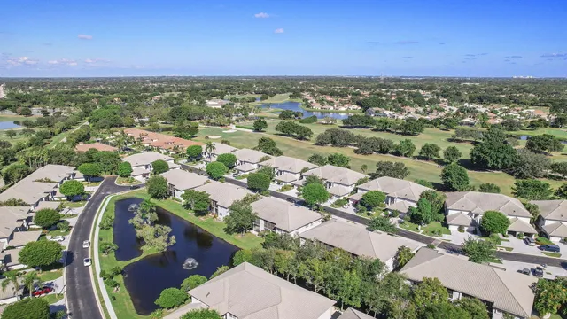 $329,000 | 11595 Briarwood Circle, Unit 1, Boynton Beach, FL 33437