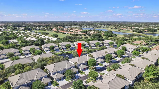 $329,000 | 11595 Briarwood Circle, Unit 1, Boynton Beach, FL 33437