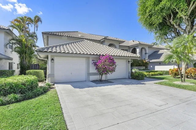 $329,000 | 11595 Briarwood Circle, Unit 1, Boynton Beach, FL 33437