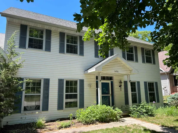 $620,000 | 1498 Parkway Drive, Green Bay, WI 54313