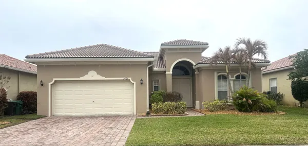 $2,100 | 5606 Place Lake Drive, Fort Pierce, FL 34951