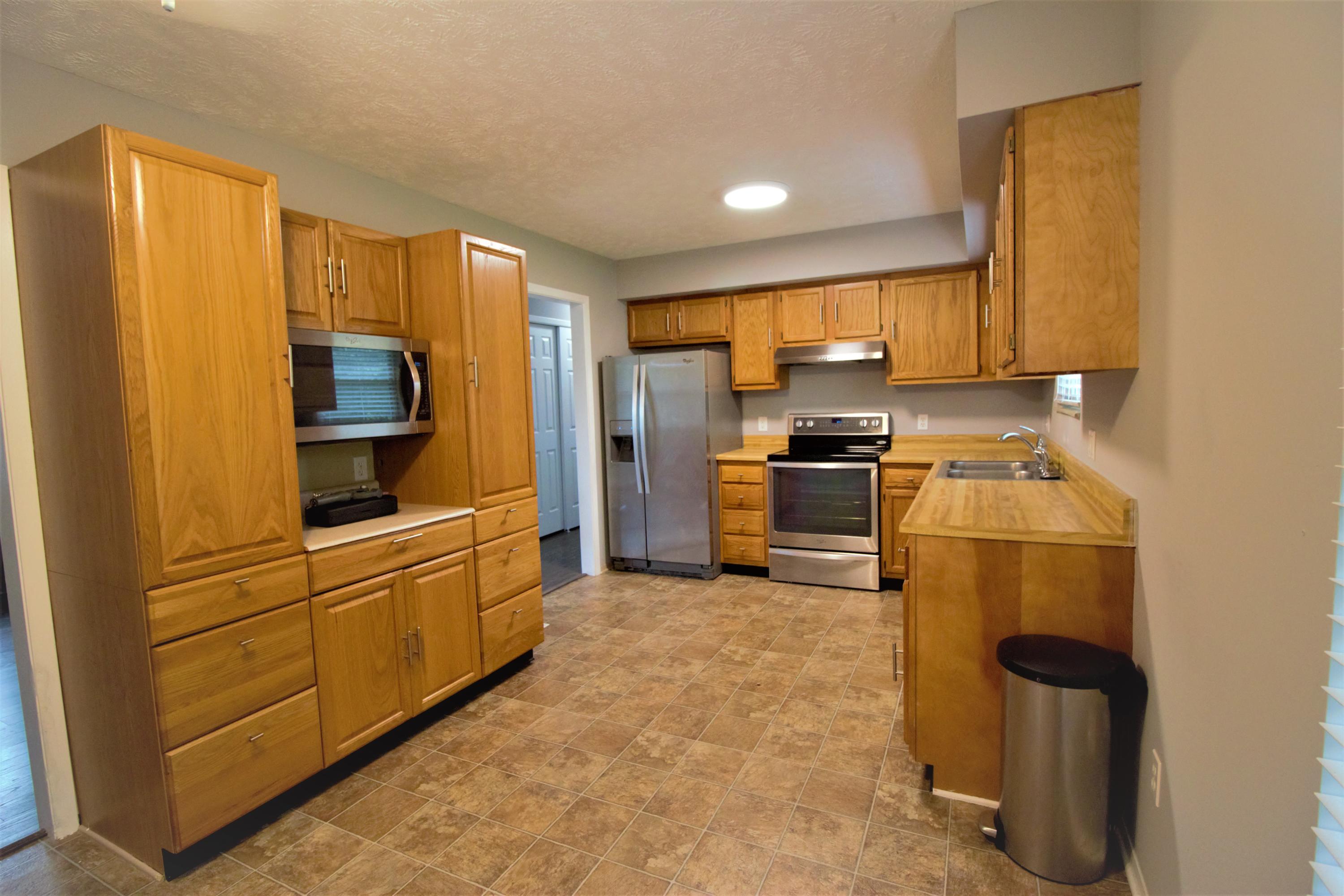 1829 Brookmill Road Knoxville, TN 37932 - Photo 5 of 18 Kitchen