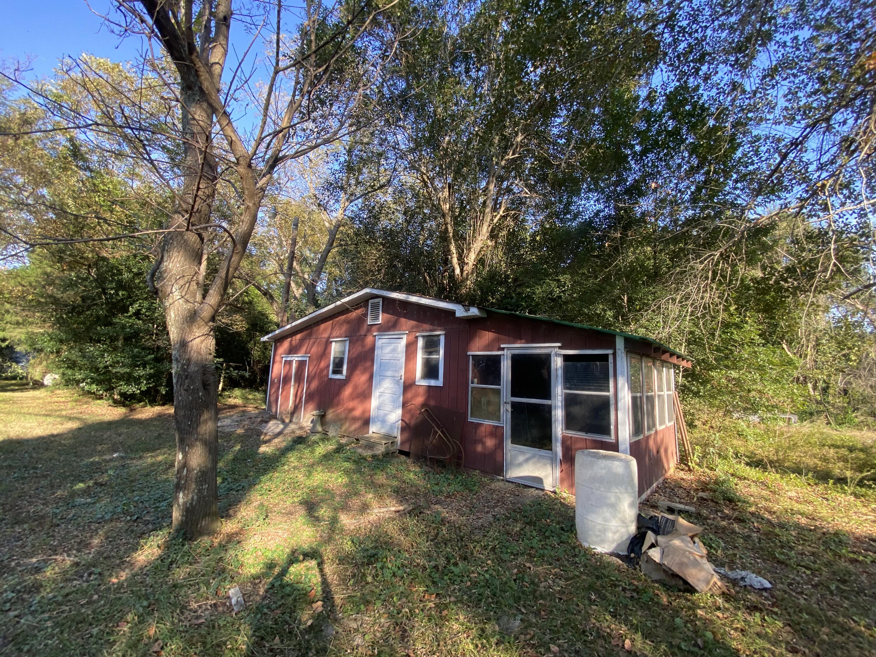 145 Amanda Circle Springfield, SC 29146 - Photo 5 of 5 Back Shed