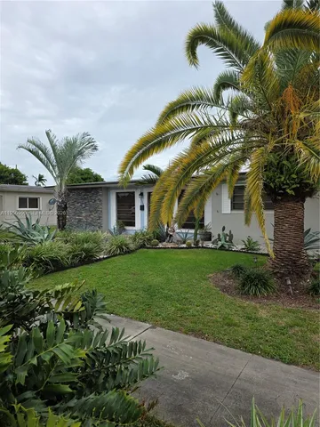 $750,000 | 5865 West 13th Avenue, Hialeah, FL 33012