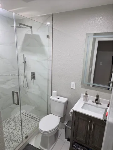 $750,000 | 5865 West 13th Avenue, Hialeah, FL 33012