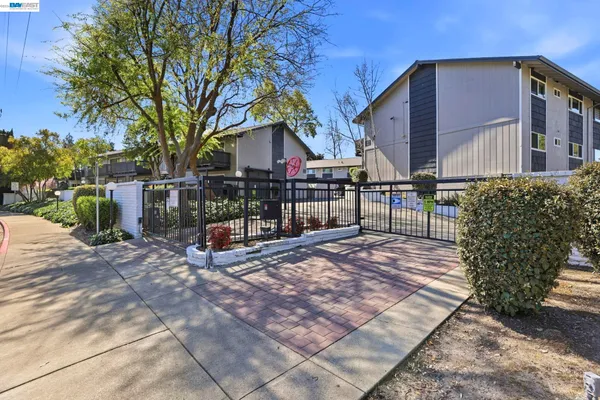 $499,000 | 9085 Alcosta Boulevard, Unit 321, San Ramon, CA 94583