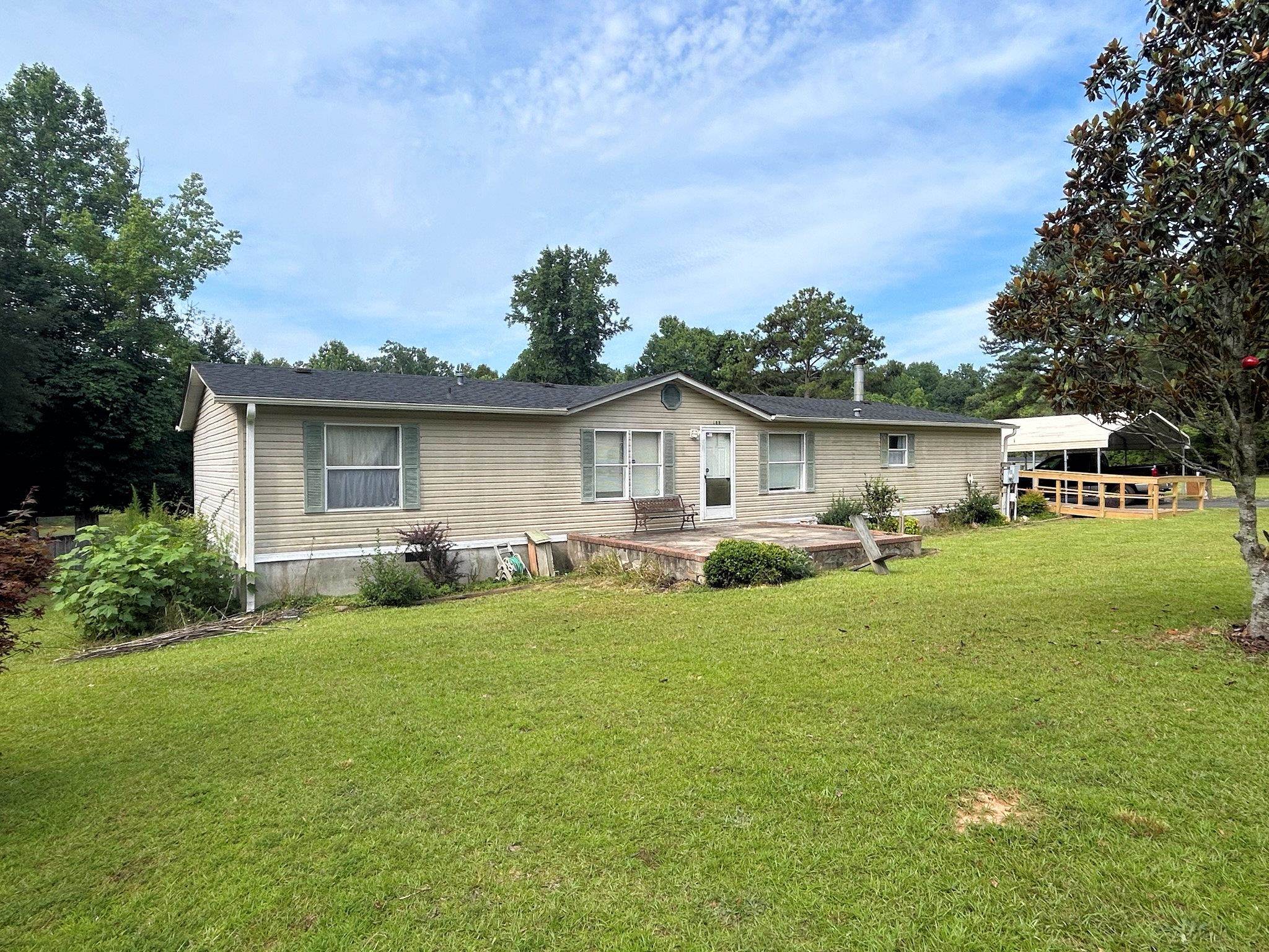 188 Vestas Road Gaffney, SC 29340 - Photo 1 of 34