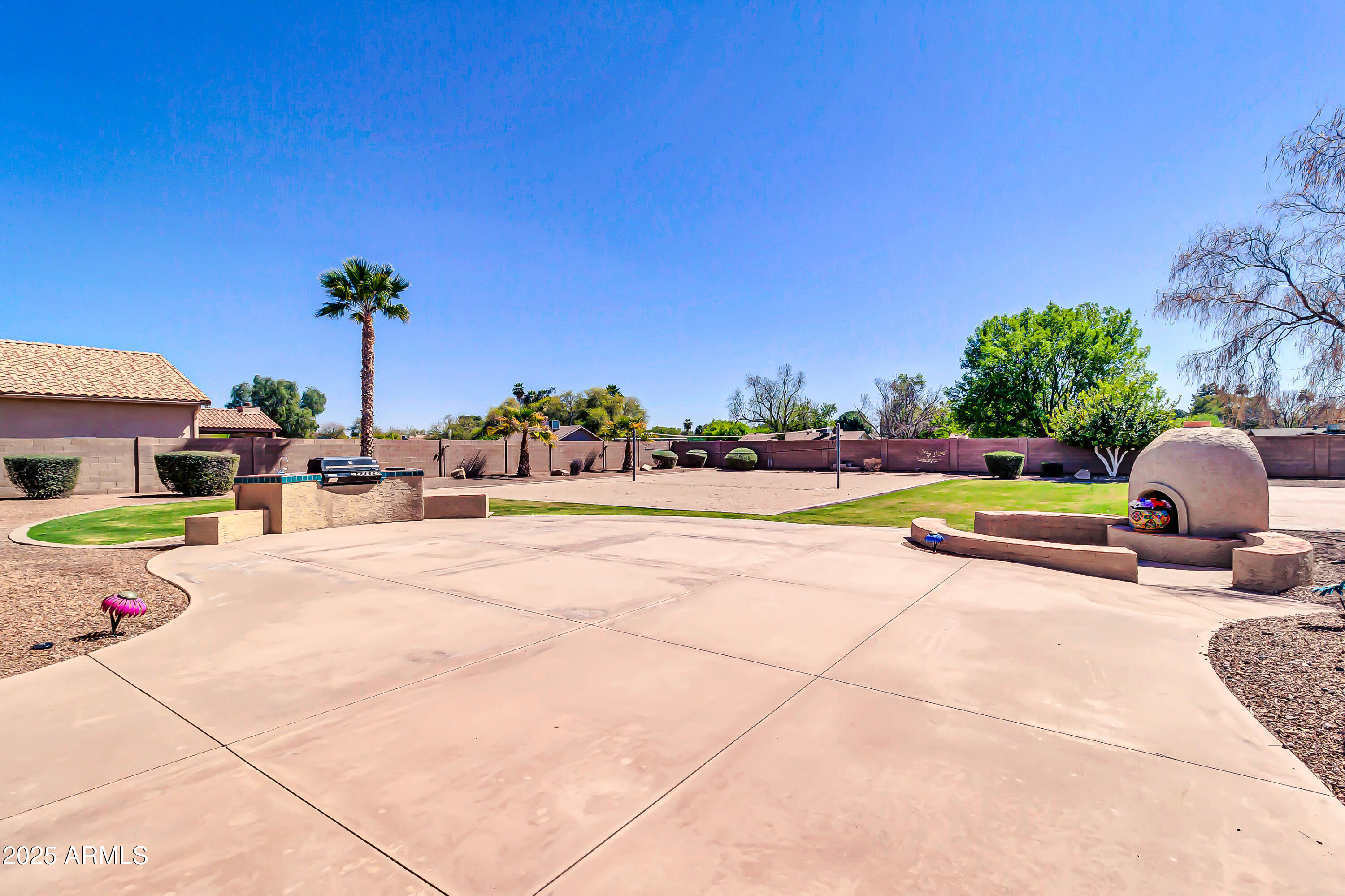 1289 East Palo Blanco Way Gilbert, AZ 85296 - Photo 3 of 52 1289 E Palo Blanco Way-58