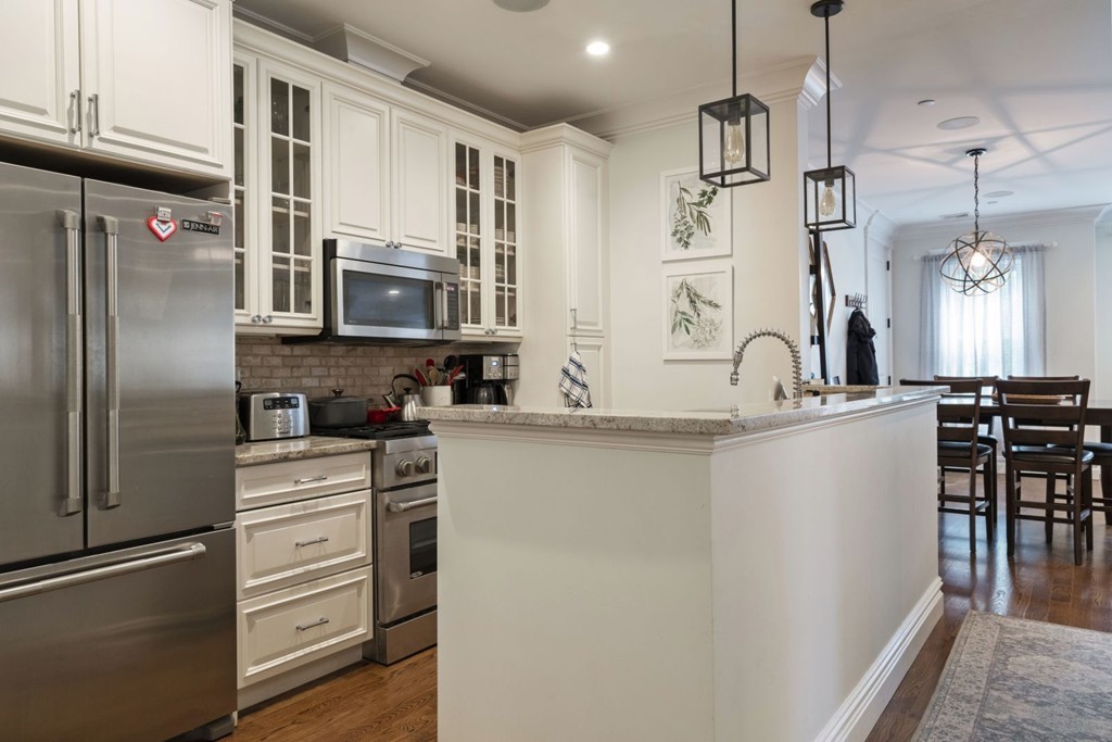 9 M Street, Unit 4 Boston, MA 02127 - Photo 7 of 19 Gallery Image 7