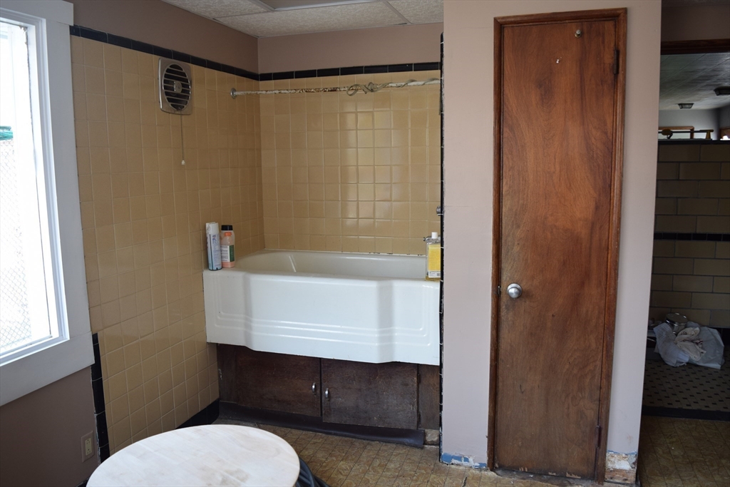 475 Cedar Avenue Swansea, MA 02777 - Photo 35 of 42 a bathroom with a sink toilet and shower