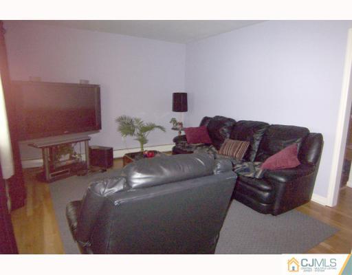 60 Hillcrest Road Colonia, NJ 07067 - Photo 3 of 10