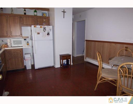 60 Hillcrest Road Colonia, NJ 07067 - Photo 4 of 10