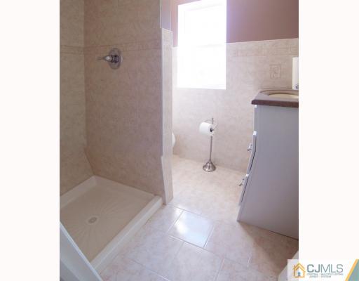 60 Hillcrest Road Colonia, NJ 07067 - Photo 9 of 10
