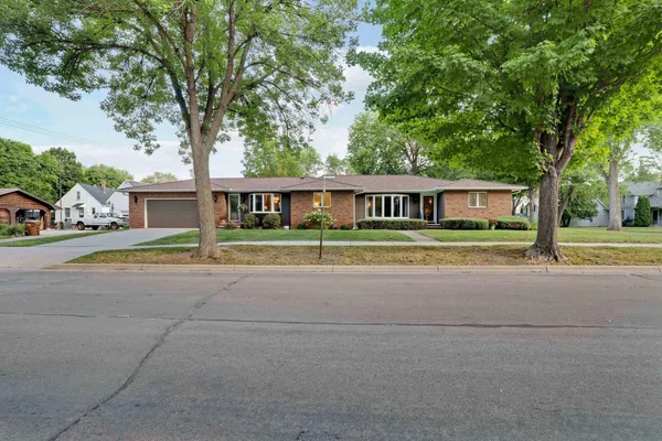 $259,900 | 611 Sheridan Avenue, Montevideo, MN 56265