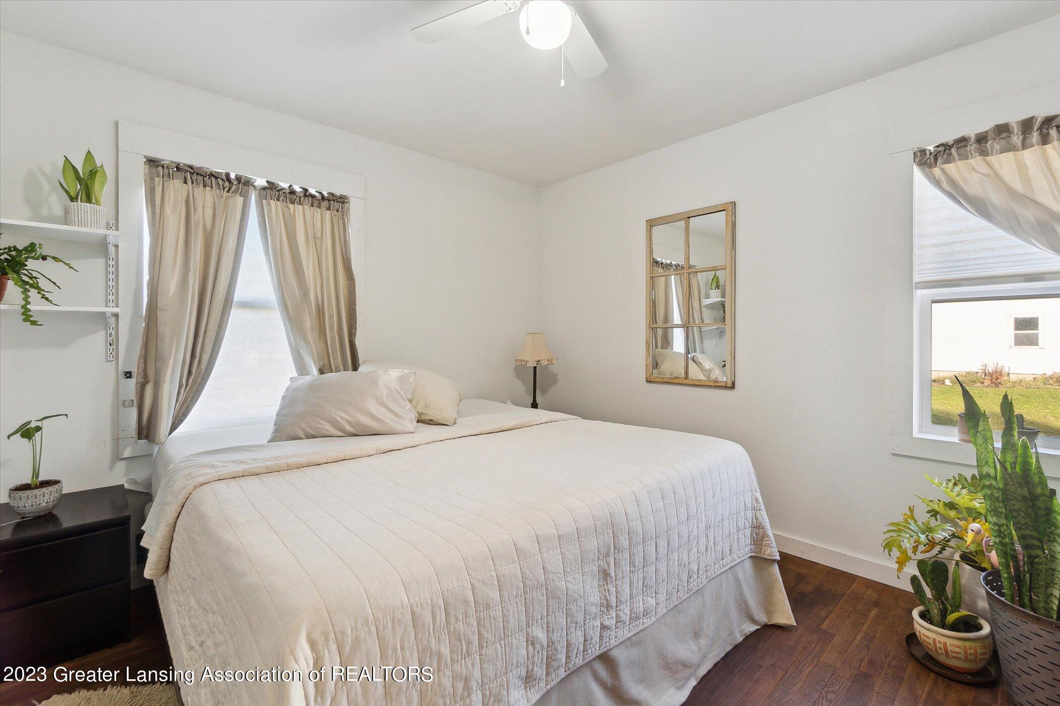 601 South McKinley Road Flushing, MI 48433 - Photo 21 of 25 20-601-S-McKinley-Rd-Flushing-MI-48433-W