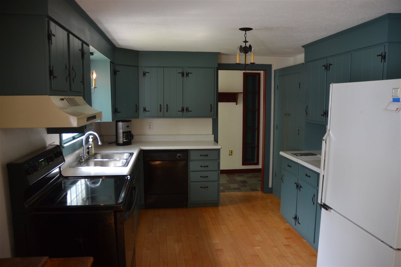 2 Burleigh Road Tuftonboro, NH 03816 - Photo 13 of 31