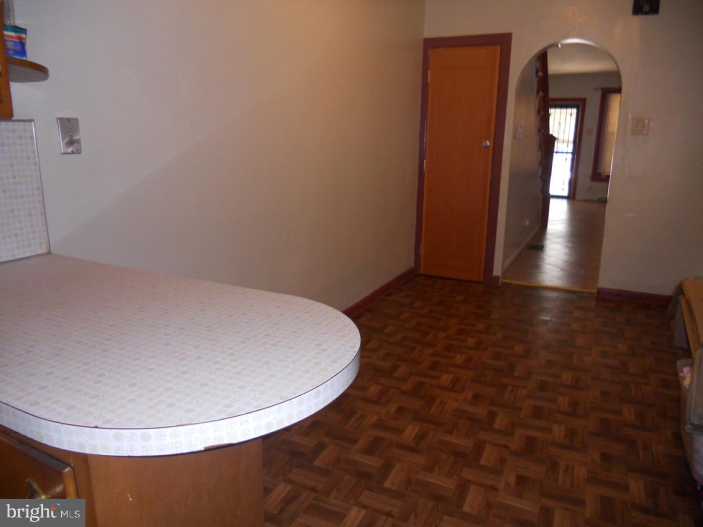 539 Perry Street Reading, PA 19601 - Photo 5 of 16 Gallery Image 5