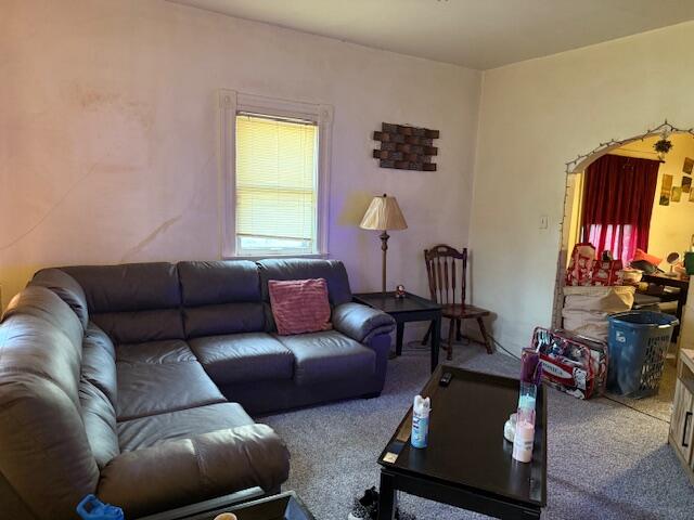 511 66th Street Kenosha, WI 53143 - Photo 4 of 17 IMG_9109