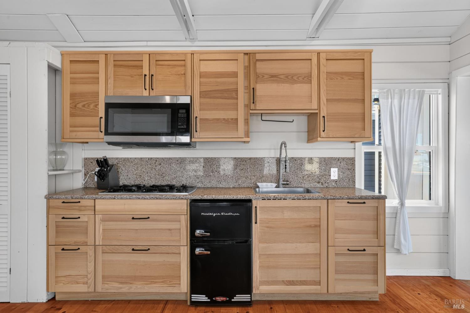 34 Sandy Beach Road Vallejo, CA 94590 - Photo 37 of 71 Gallery Image 37