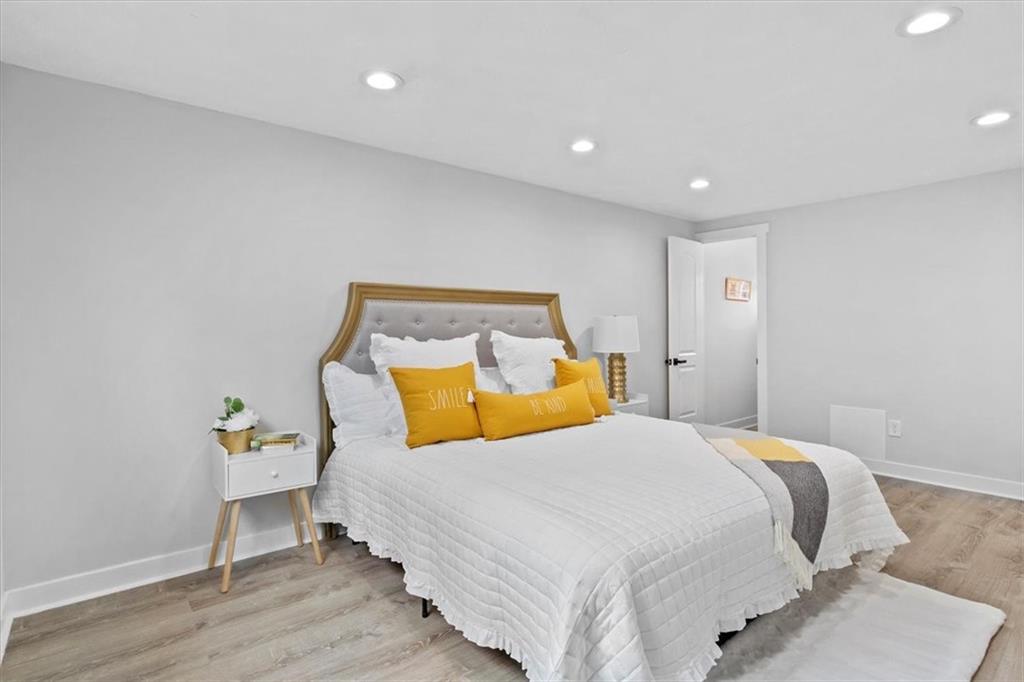 403 Hochberg Road Pittsburgh, PA 15235 - Photo 11 of 25 Gallery Image 11