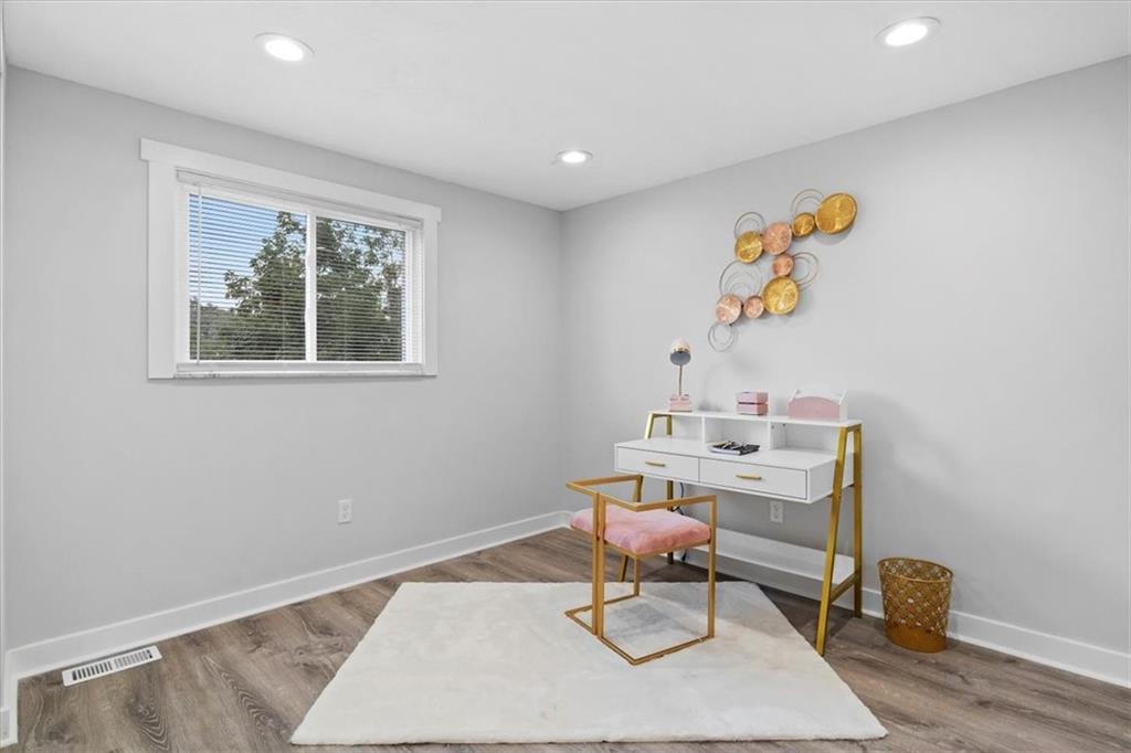 403 Hochberg Road Pittsburgh, PA 15235 - Photo 14 of 25 Gallery Image 14