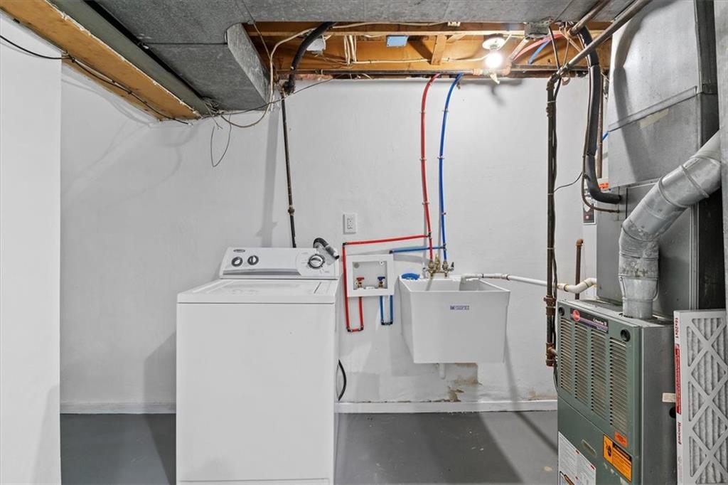 403 Hochberg Road Pittsburgh, PA 15235 - Photo 21 of 25 Gallery Image 21