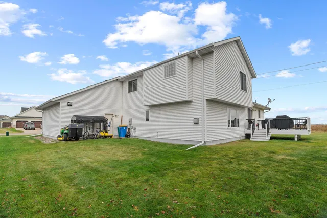 $460,000 | 2595 Fox Hollow Lane, Owatonna, MN 55060