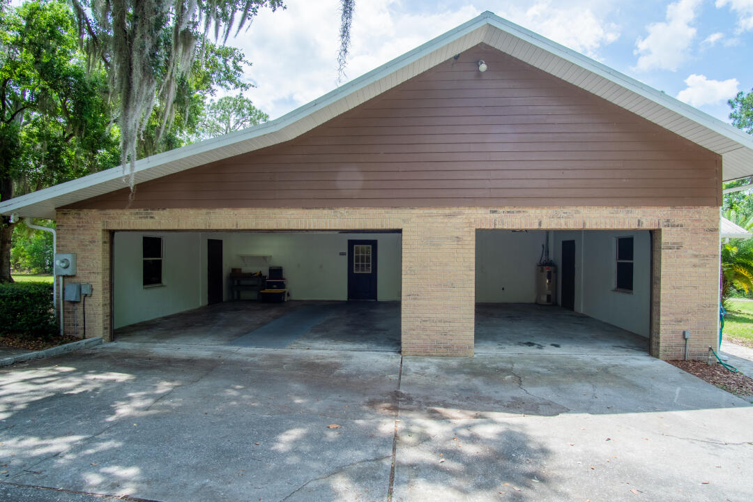 4020 Timberlake Road West Lakeland, FL 33810 - Photo 4 of 24 4