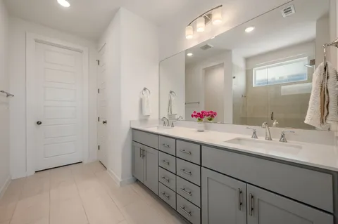 $539,500 | 256 Comfort Maple Lane, Dripping Springs, TX 78620