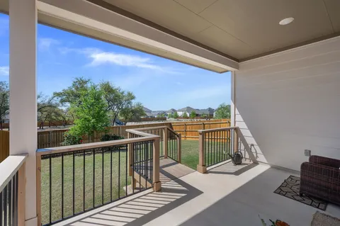 $539,500 | 256 Comfort Maple Lane, Dripping Springs, TX 78620
