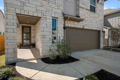 $539,500 | 256 Comfort Maple Lane, Dripping Springs, TX 78620