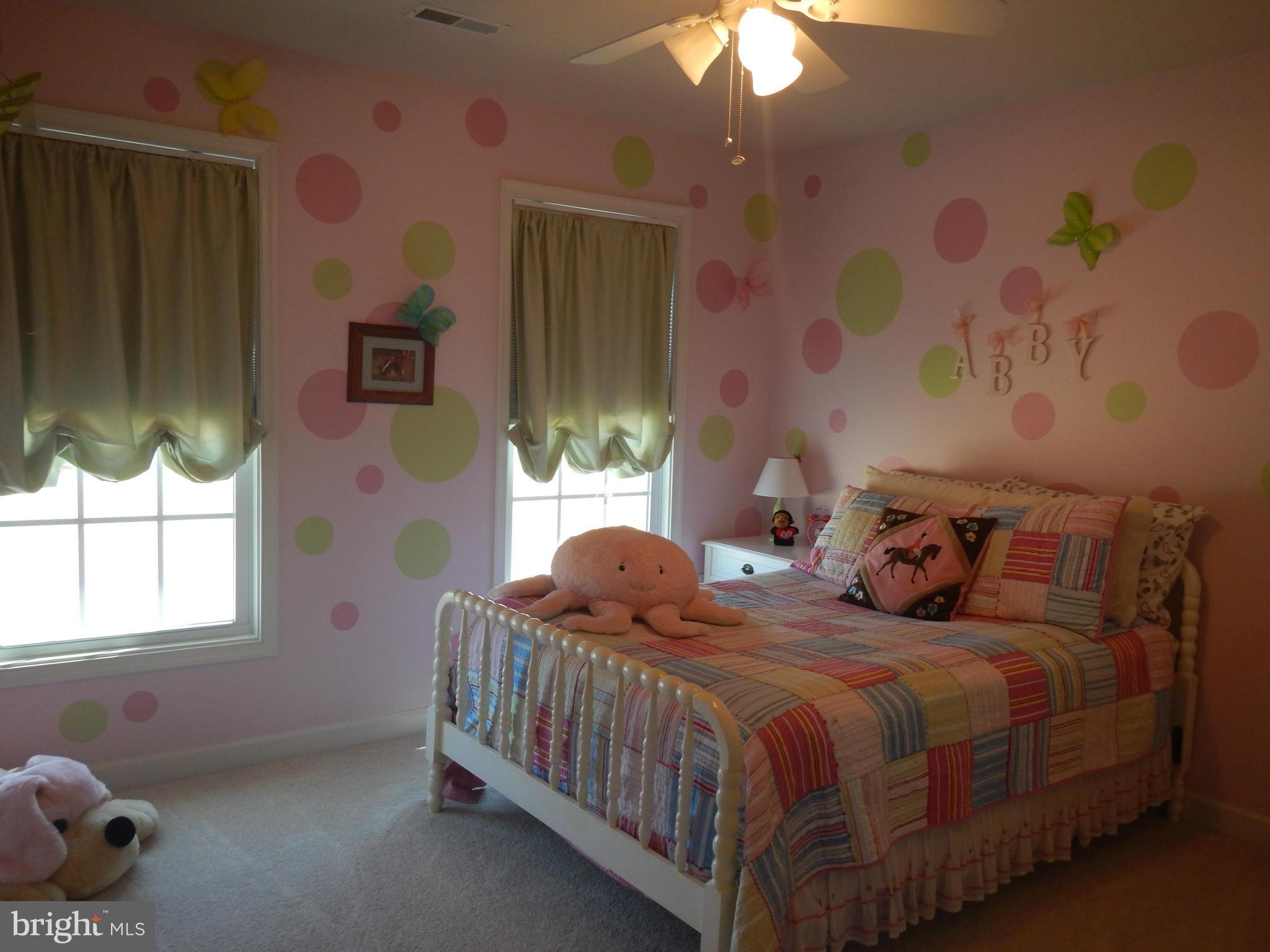 13602 Union Church Road Sumerduck, VA 22742 - Photo 25 of 30 a bedroom with a bed and a window