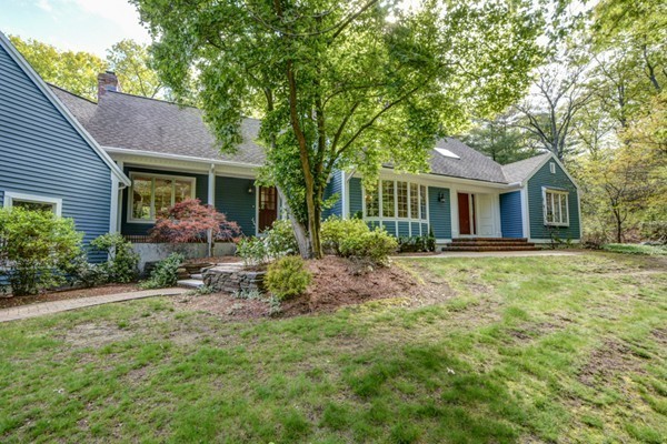 22 Holland Road Wakefield, MA 01880 - Photo 3 of 30 Gallery Image 3